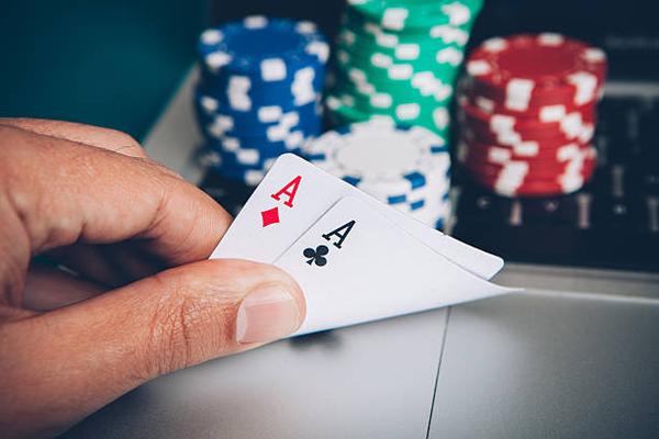 How to Choose the Right แทง บอล ออนไลน์ เว็บ ไหน ดี for Sports Betting