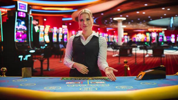 Find Poker and Roulette Options Through คาลิโน for Table Game Fans