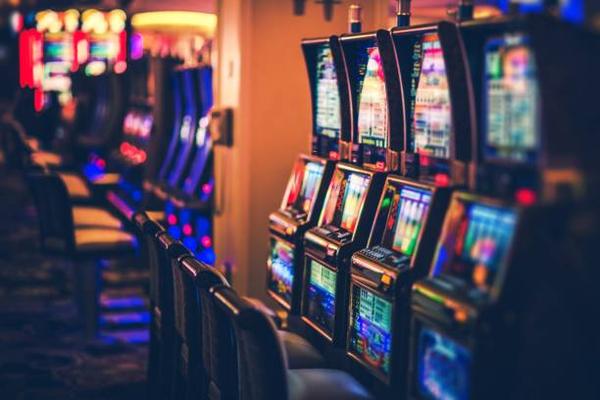 Discover Casino Card Room Features and Digital Tables Through 바카라사이트